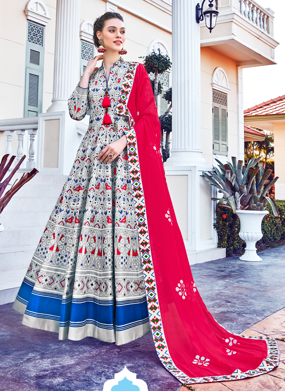 light colour gown for engagement