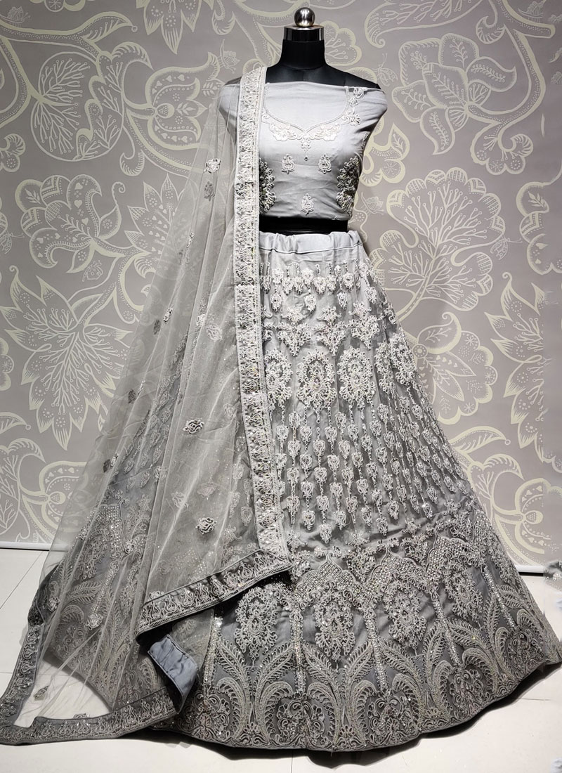 Silver Sequins Embroidered Lehenga– Lashkaraa | Reception outfit, Sequins  lehenga, Indian fashion