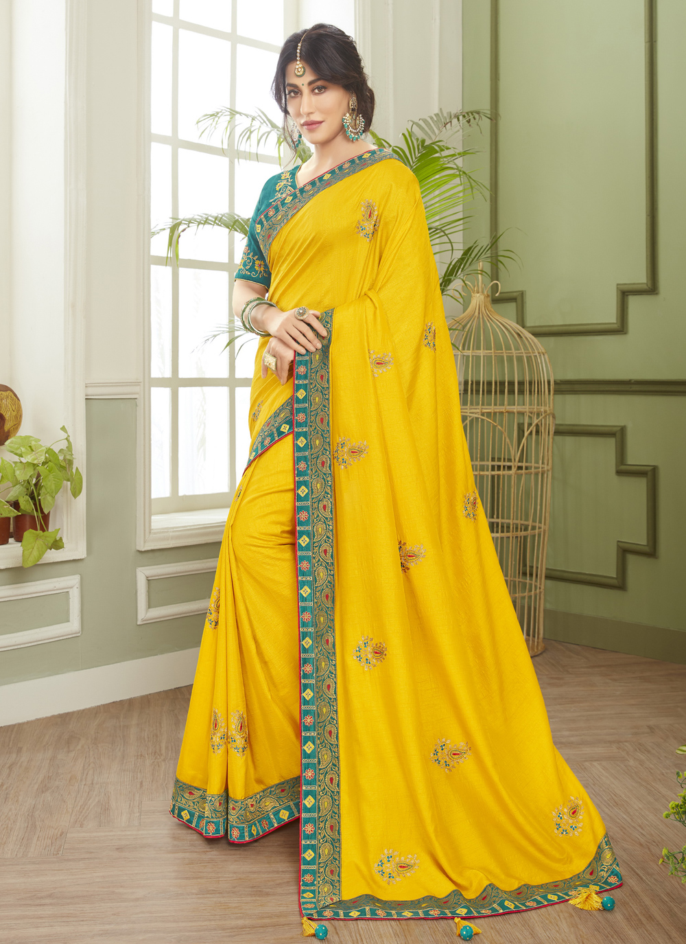 Chitrangada Singh Patch Border Yellow Fancy Fabric Classic Designer Saree Buy Online 