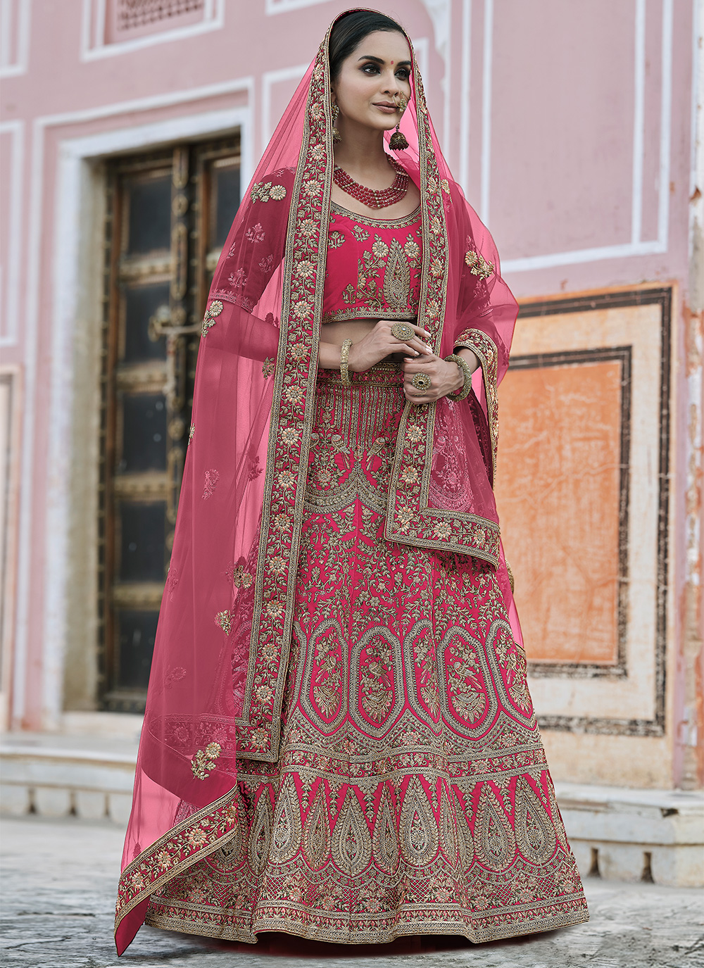 Dulhaniyaa.com - This bride wore beautiful maroon lehenga with stunning  pastel pink floral kaleere... . Floral kaleere-@pruneindia Follow  @dulhaniyaa for wedding ideas Use #dulhaniyaa for alerts #bride  #indianbride #wedding #indianwedding ...
