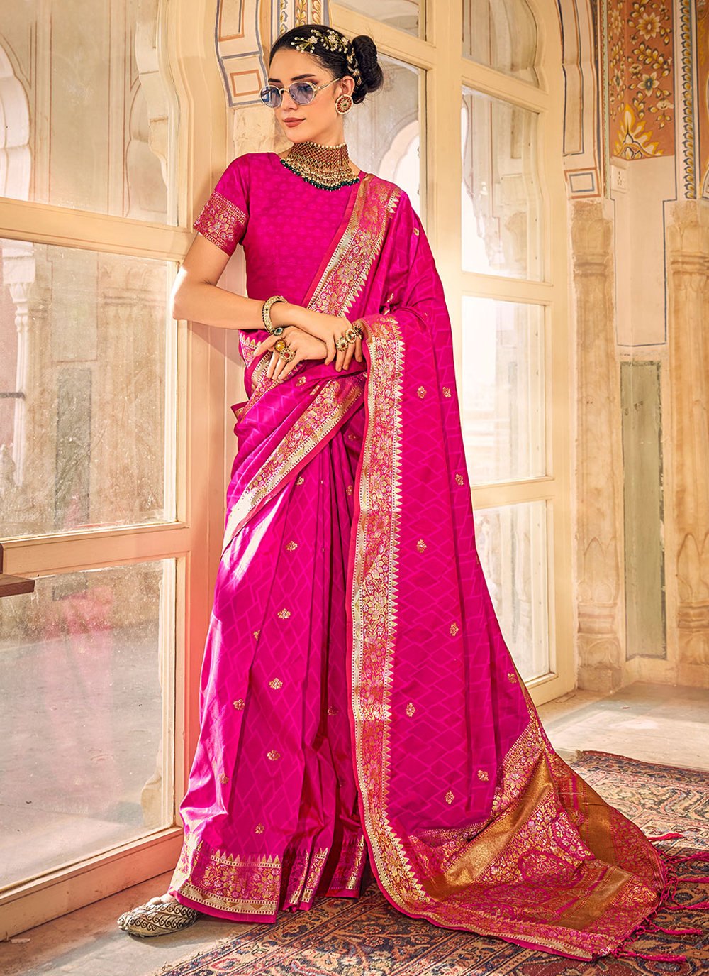 buy-rani-color-classic-saree-online