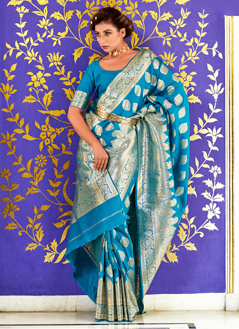 Elegant Borderless Checks Kanchipuram Pure Silk Saree & Paithani Pallu