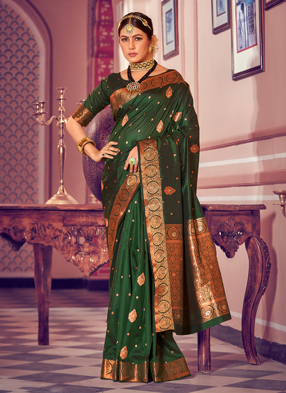 Innovative Green Weaving Banarasi Silk Traditional Saree