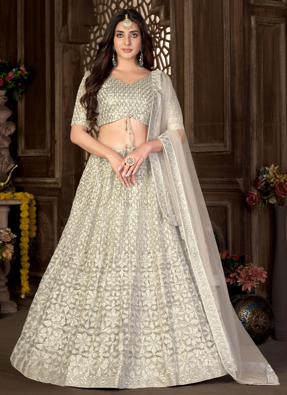 White - Cutdana Work - Readymade Saree Blouse Designs Online: Buy Fancy  Blouses at Utsav Fashion