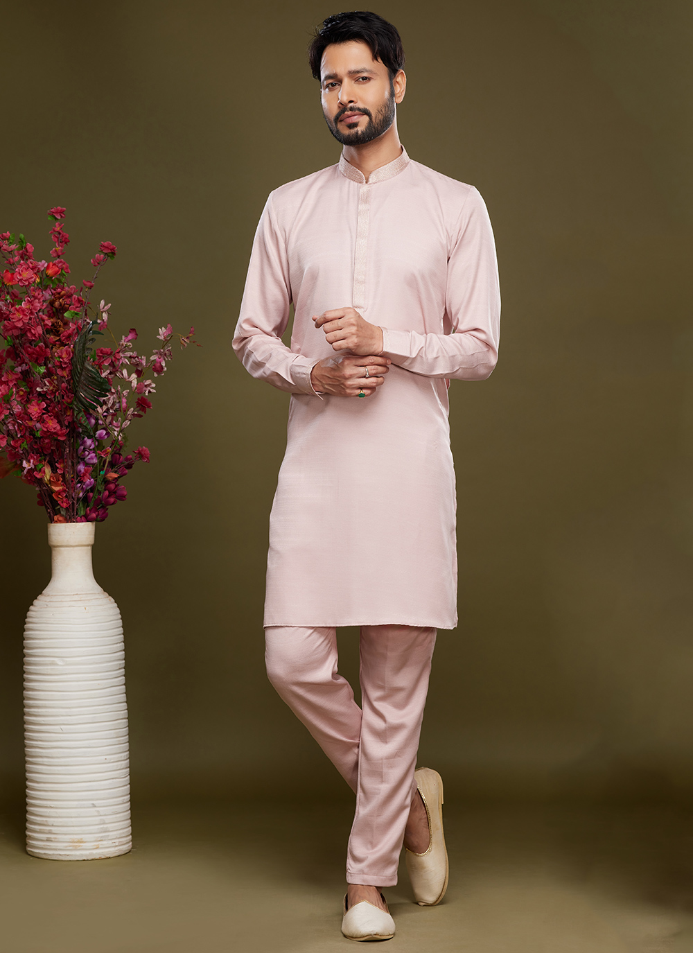 Shop Pink Thread Work Reception Kurta Pyjama Online 271017